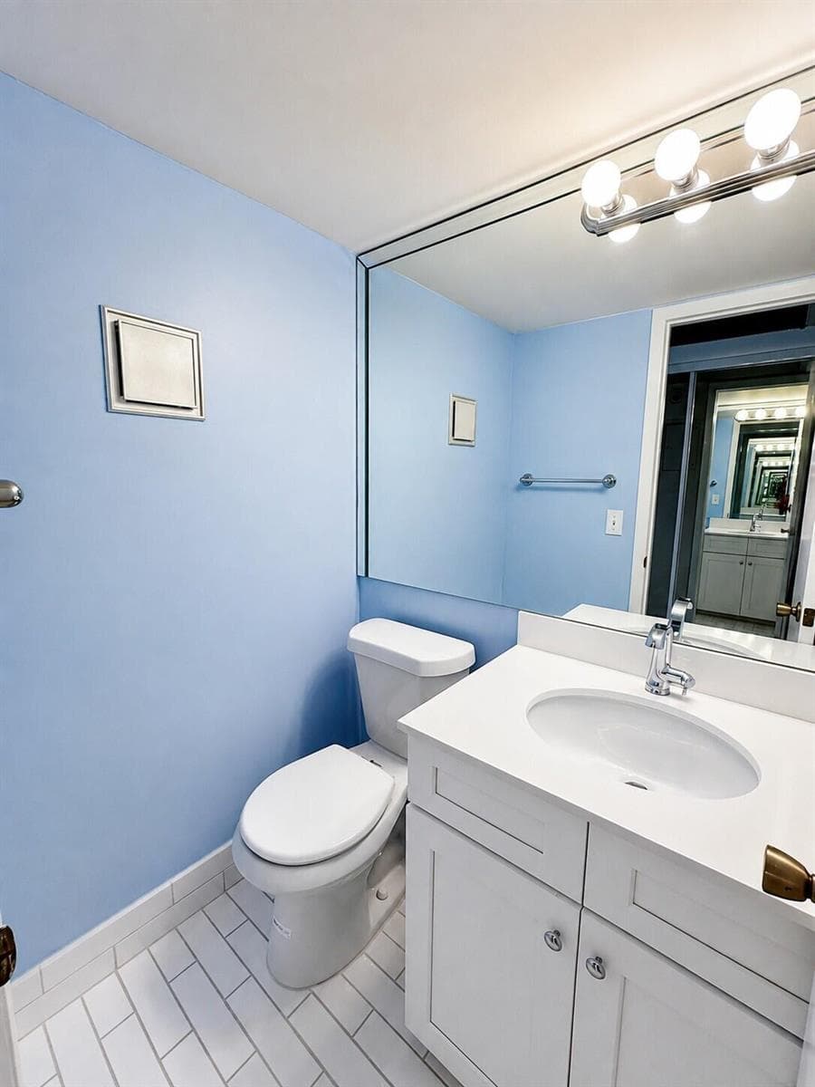 1089 WOLVERTON E # 1089, Boca Raton FL 33434