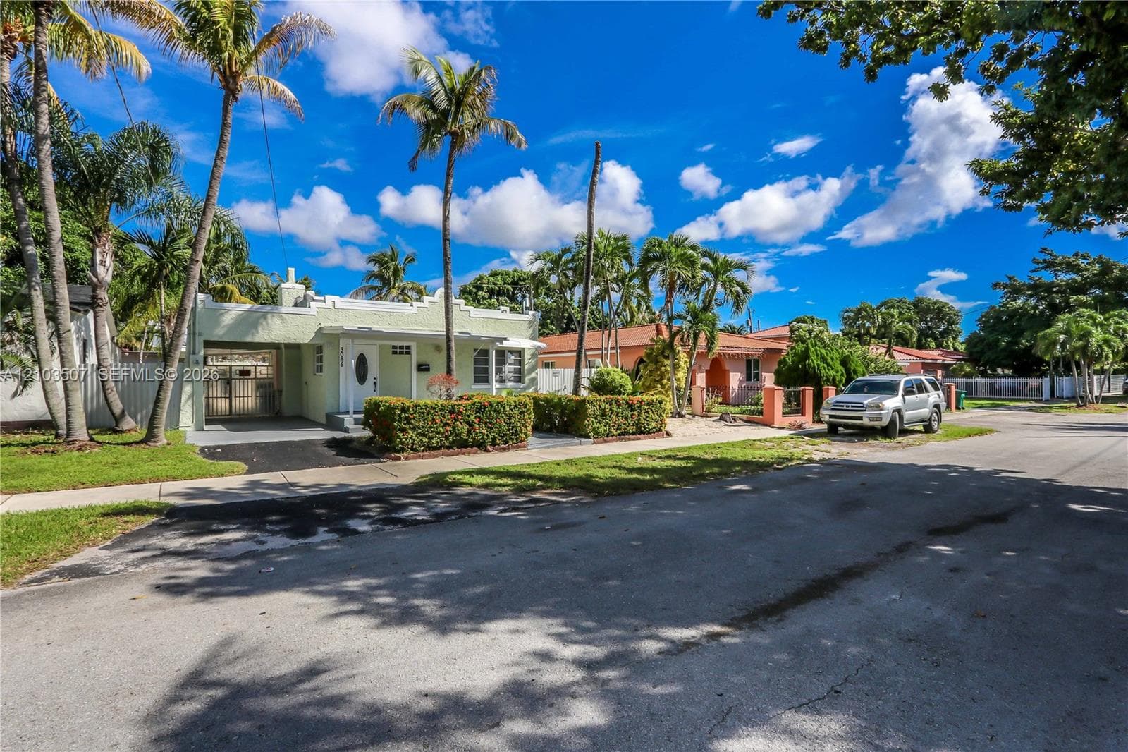 3085 NW 3rd St, Miami FL 33125