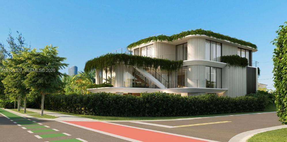 920 N Venetian Dr, Miami FL 33139