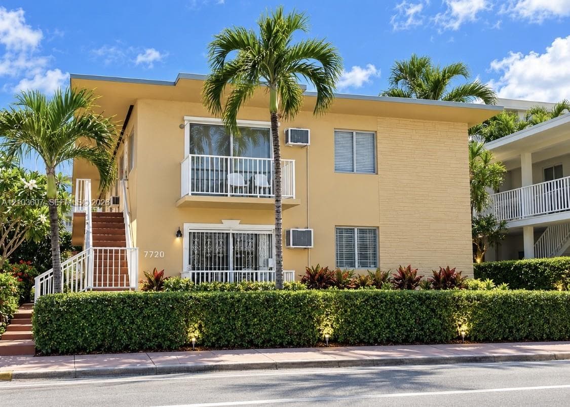 7720 Harding Ave # 12, Miami Beach FL 33141