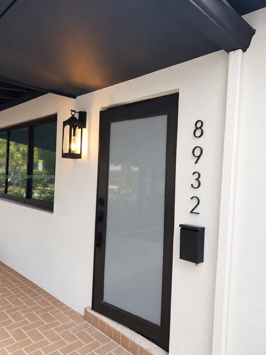 8932 Ridgeland Dr, Cutler Bay FL 33157