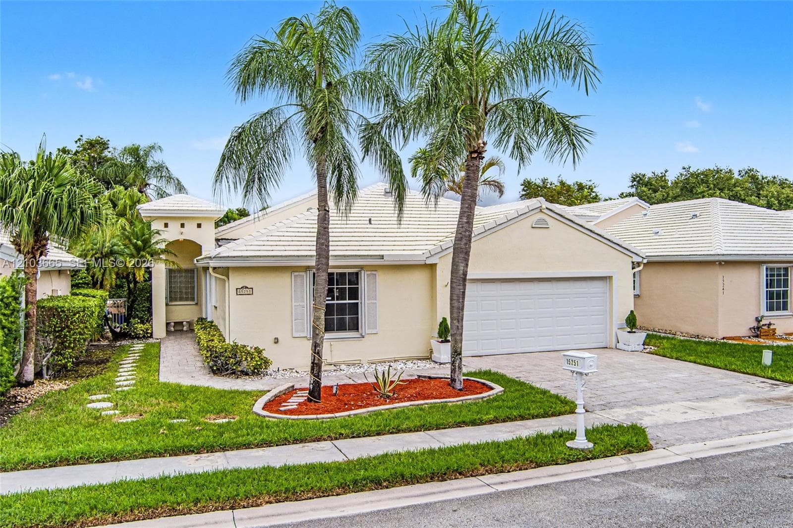15251 Wilshire Way, Pembroke Pines FL 33027