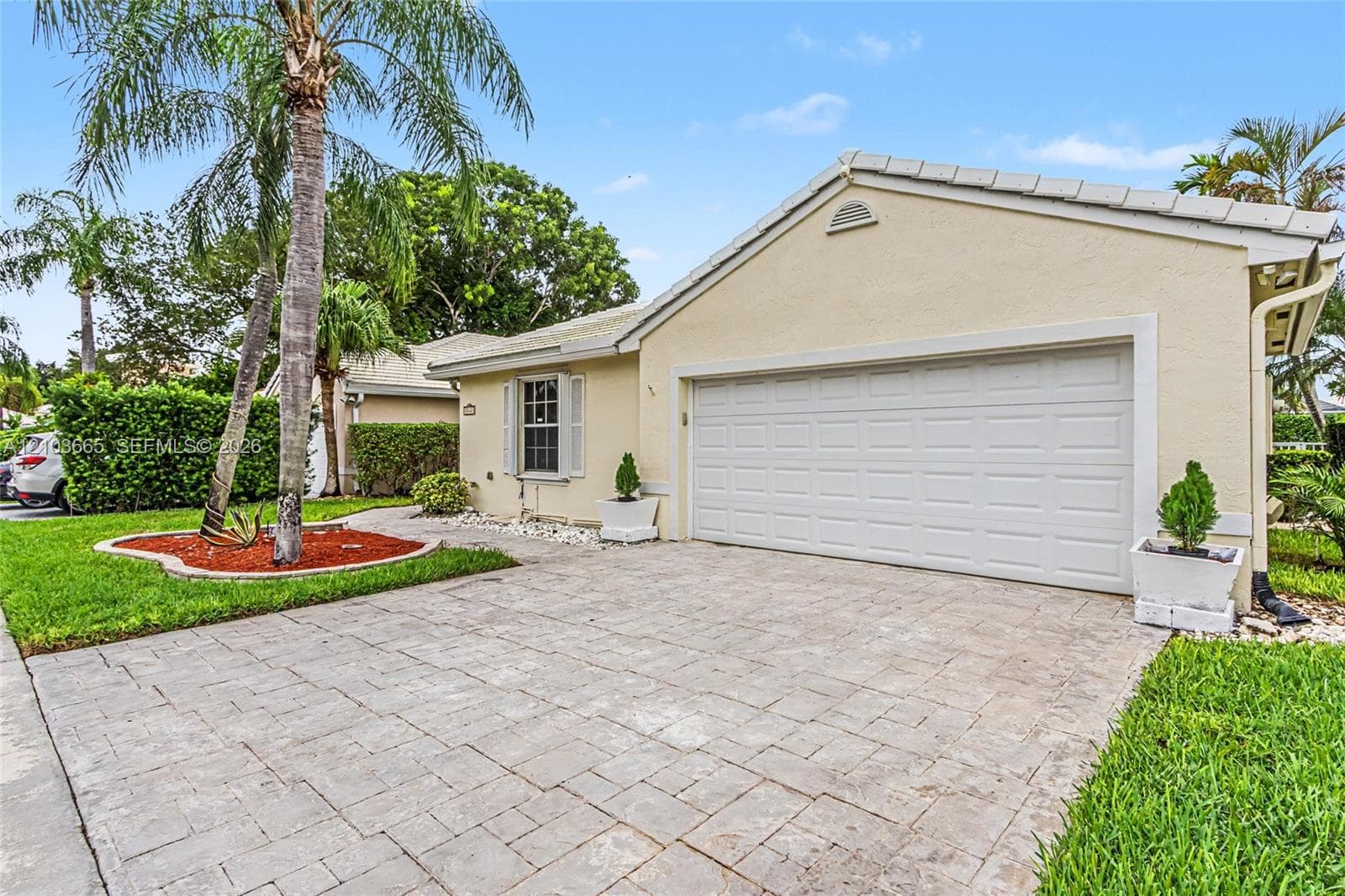 15251 Wilshire Way, Pembroke Pines FL 33027