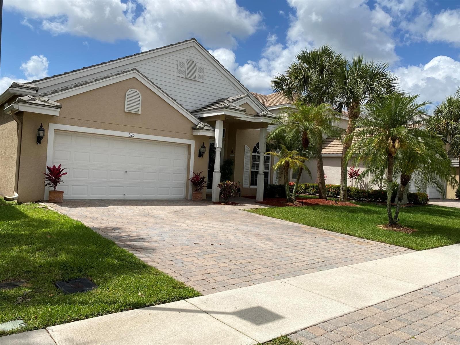 325 Berenger Walk, Royal Palm Beach FL 33414