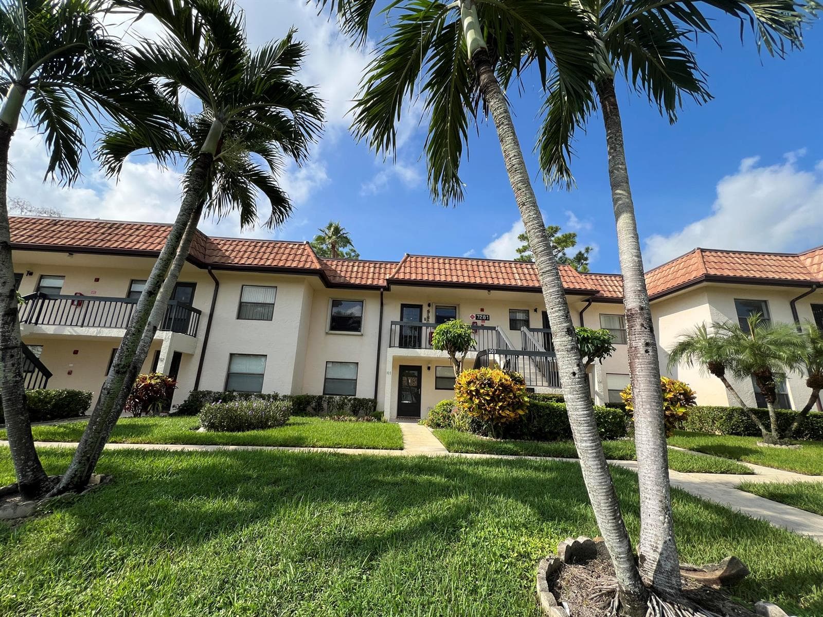 7281 Golf Colony Court # 203, Lake Worth FL 33467