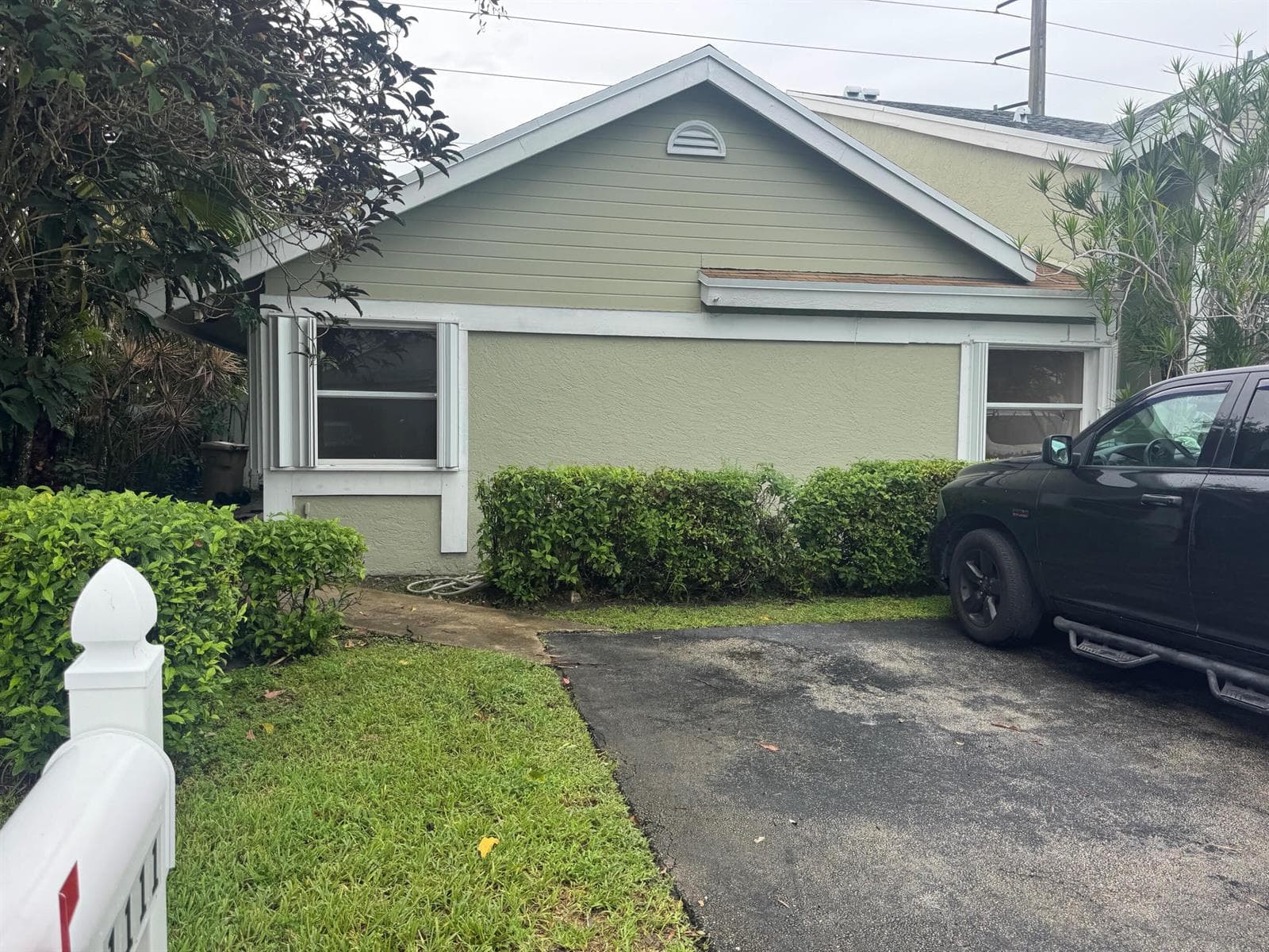 1111 SW 111th Way, Davie FL 33324