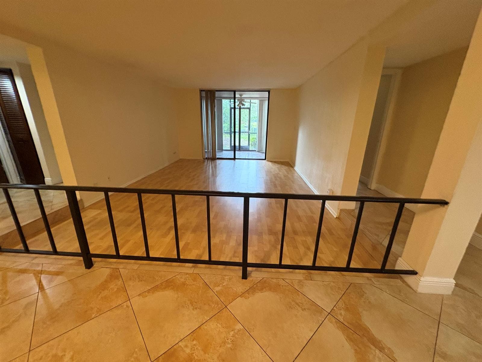3730 INVERRARY Drive # 1W, Lauderhill FL 33319