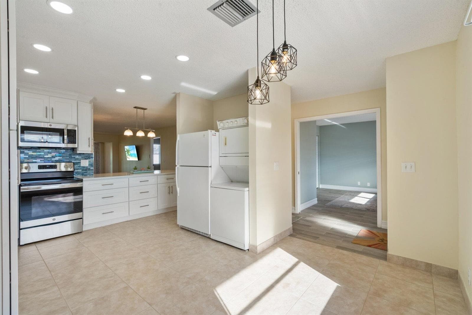 1740 NW 19TH Terrace # 202, Delray Beach FL 33445