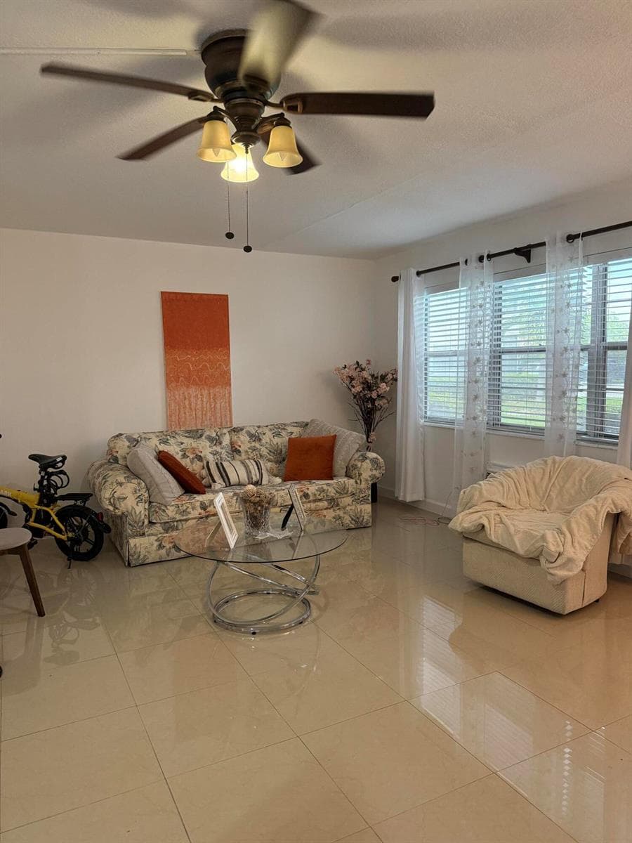 227 MARKHUM K, Deerfield Beach FL 33442