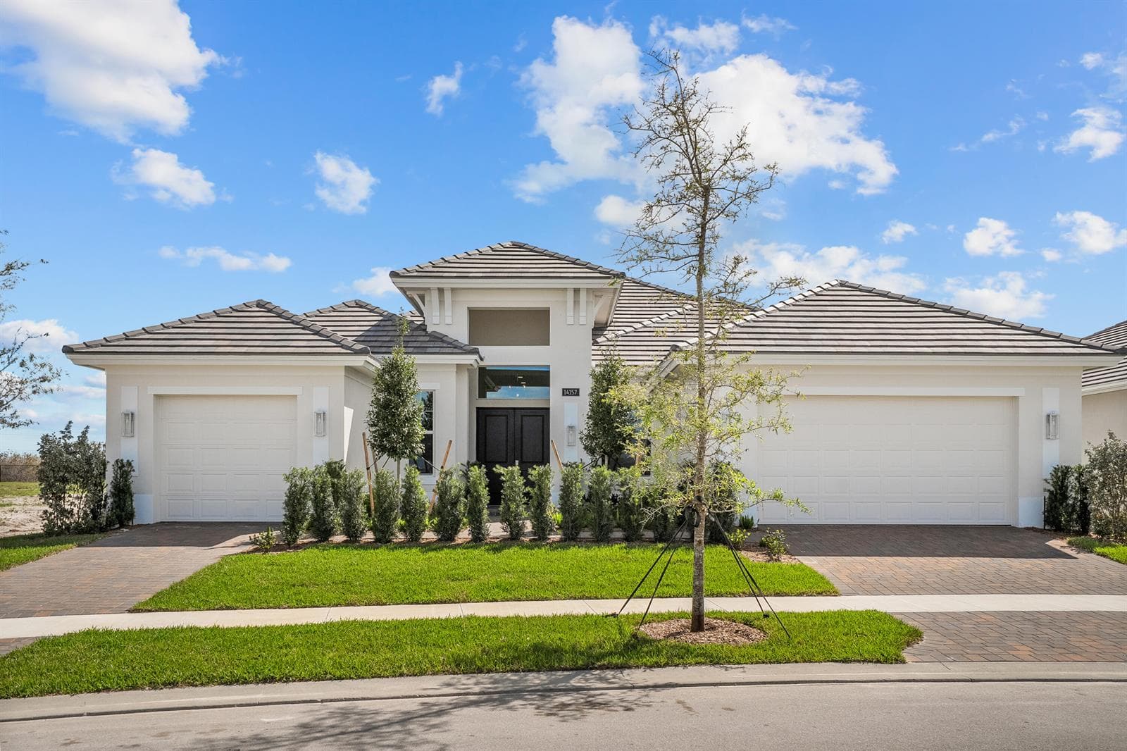 14157 SW PINNACLE Court, Port St. Lucie FL 34987