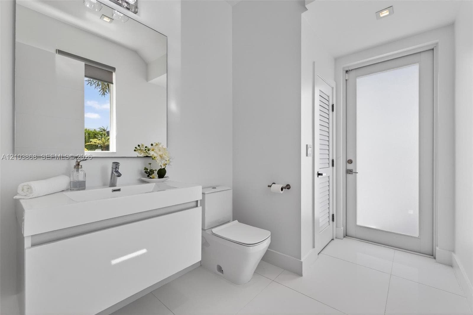 10431 NW 68th Ter, Doral FL 33178
