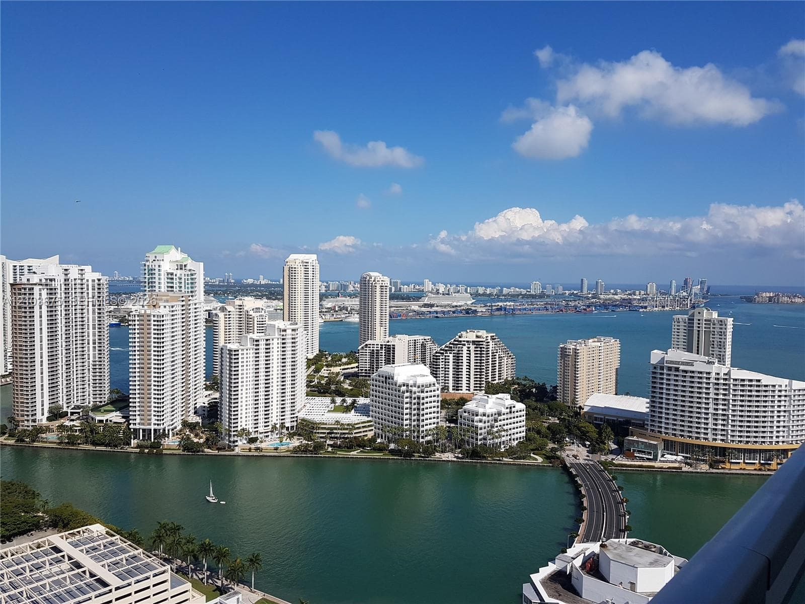 950 Brickell Bay Dr # 4008, Miami FL 33131