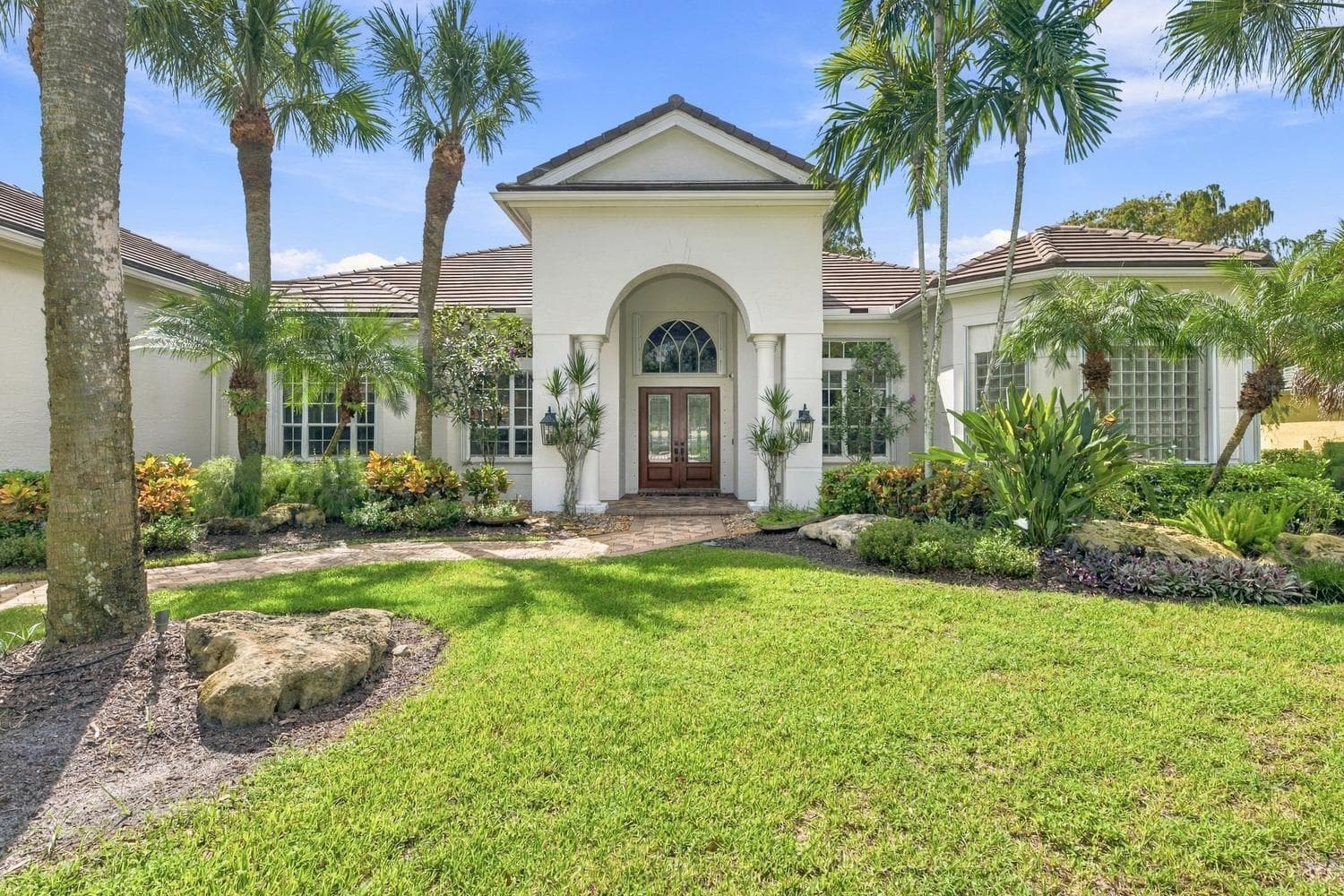 17104 GULF PINE Circle, Wellington FL 33414