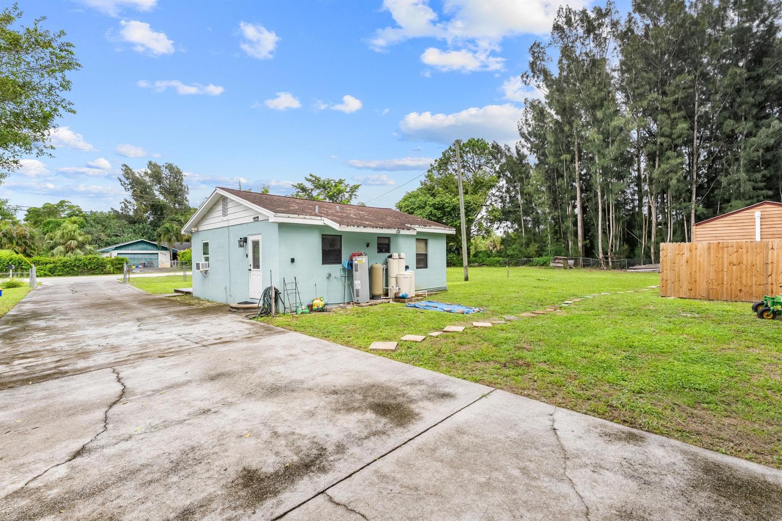 6368 Bishoff Road, West Palm Beach FL 33413