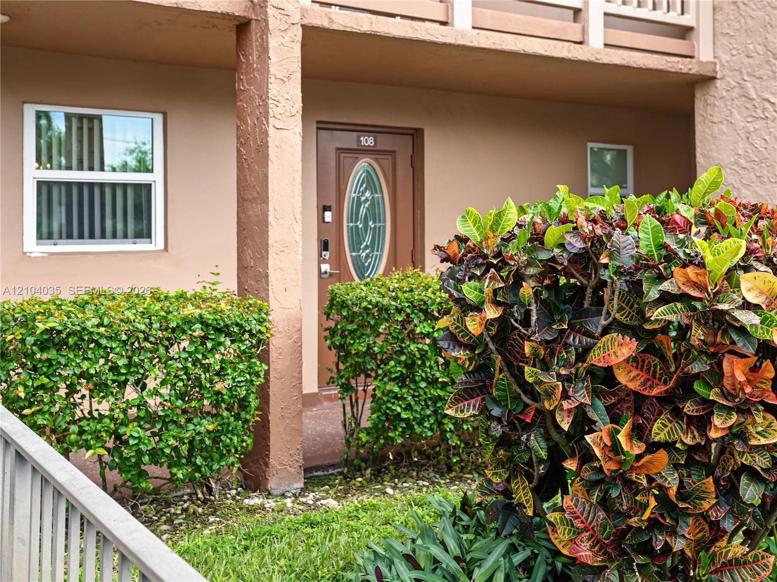9850 Sunrise Lakes Blvd # 108, Sunrise FL 33322