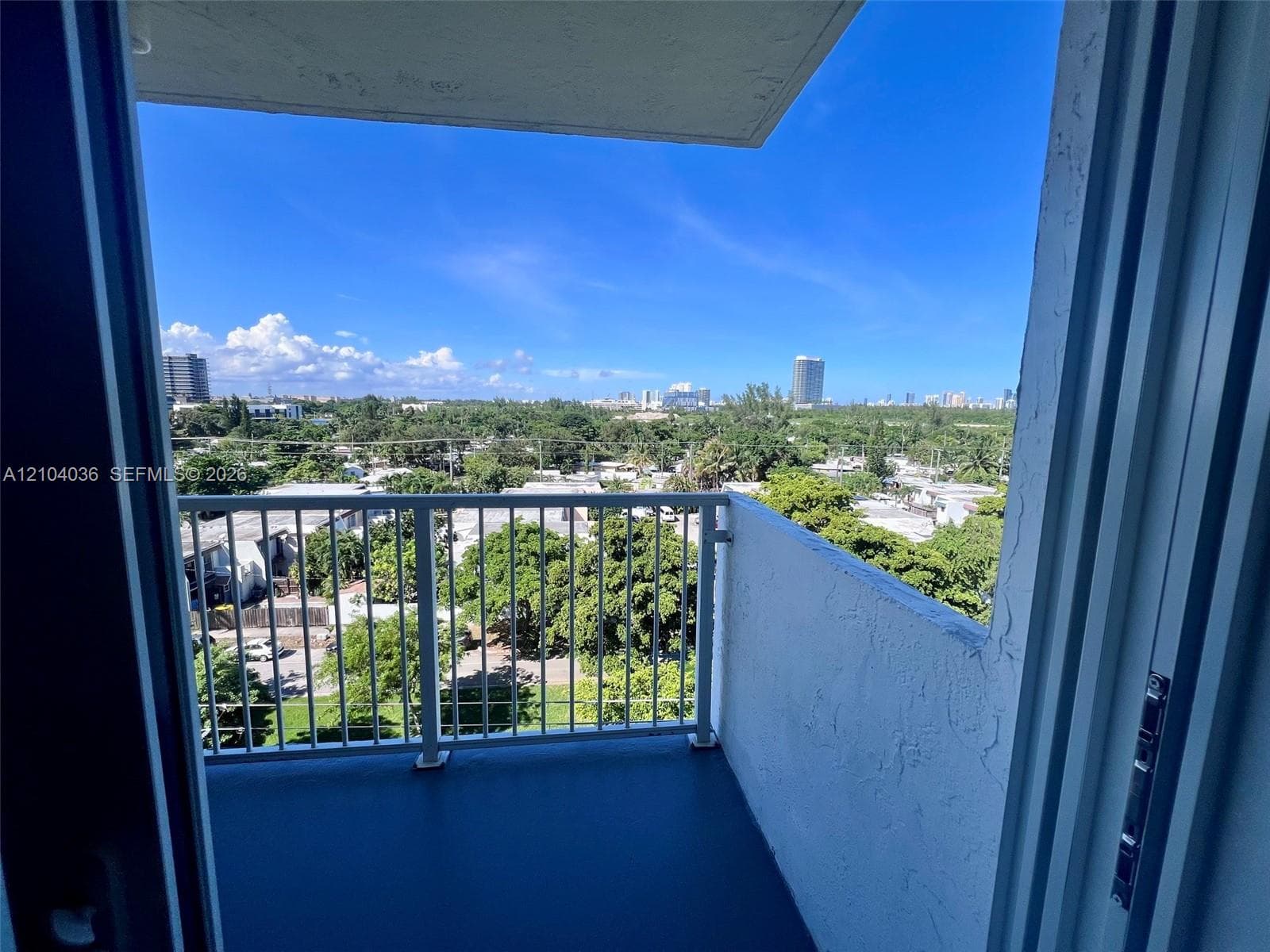 2020 NE 135th St # 810, North Miami FL 33181