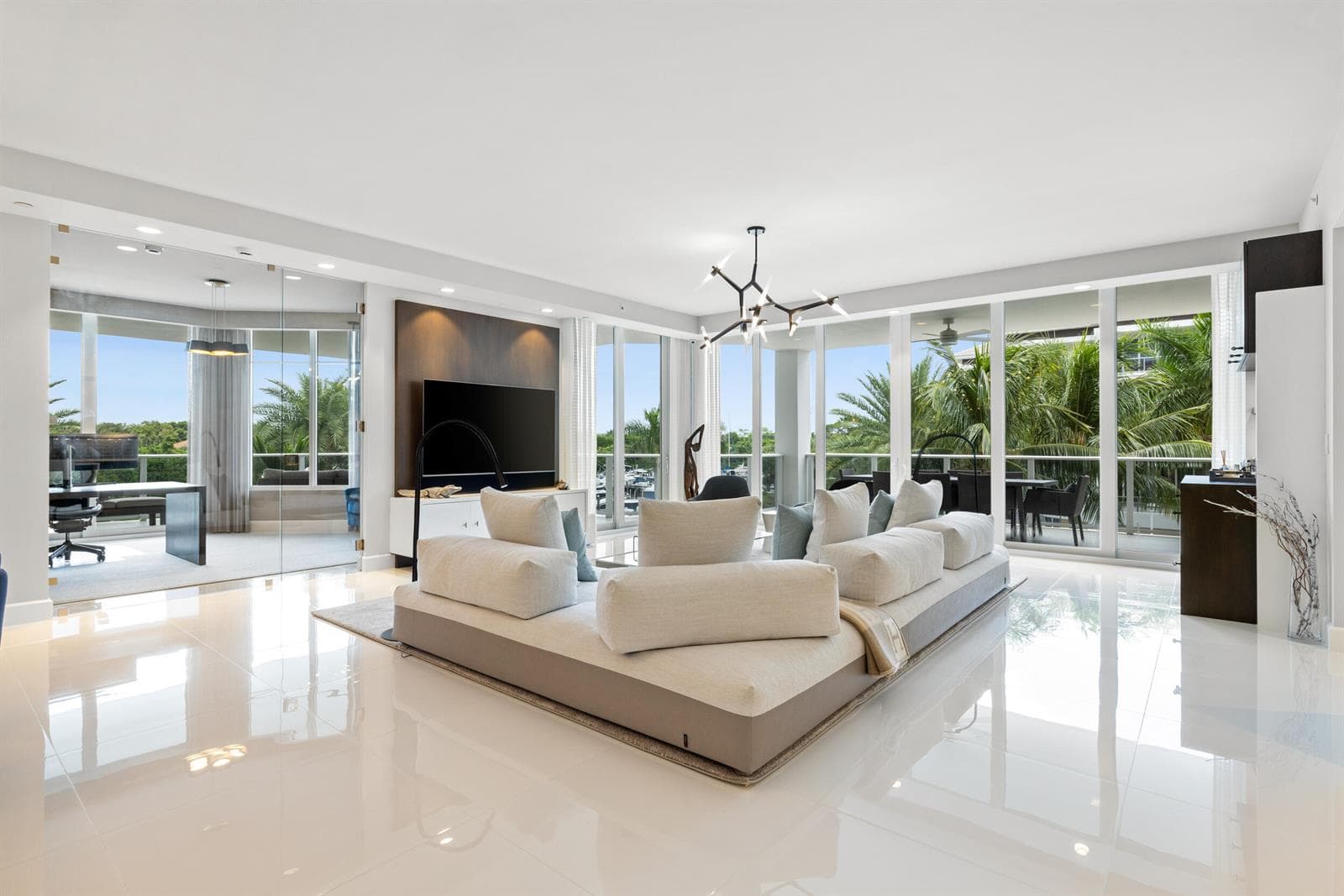 2700 Donald Ross Road # 303, Palm Beach Gardens FL 33410