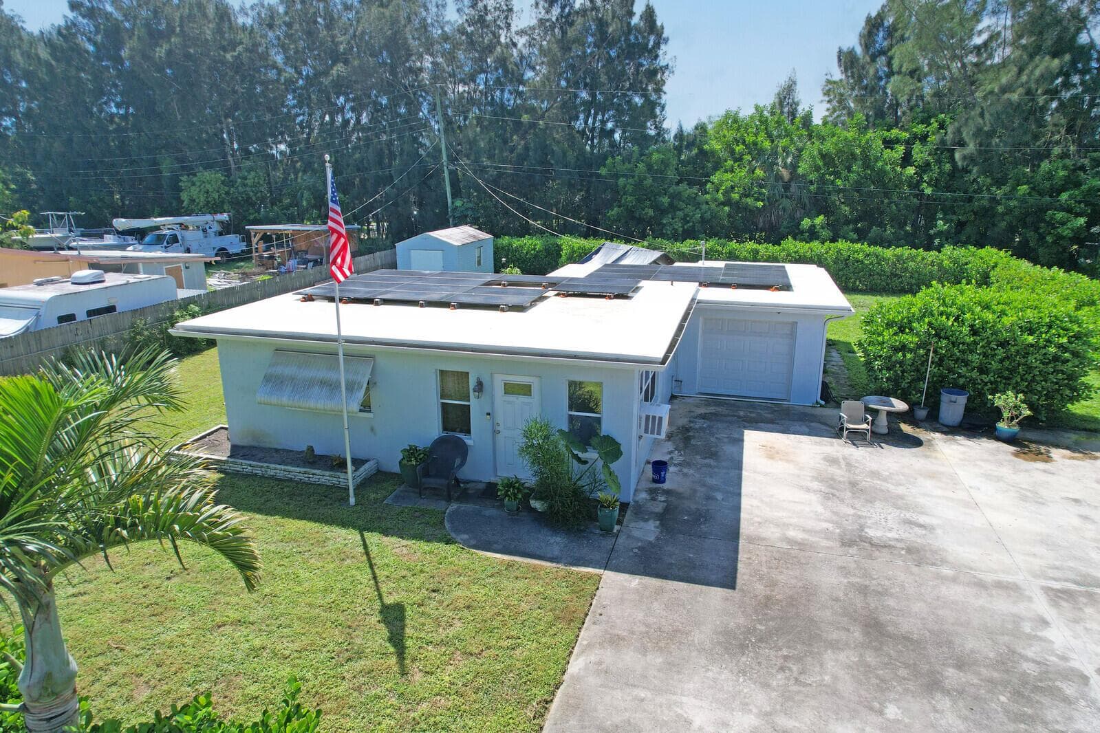 2708 CHEROKEE Court, West Palm Beach FL 33406
