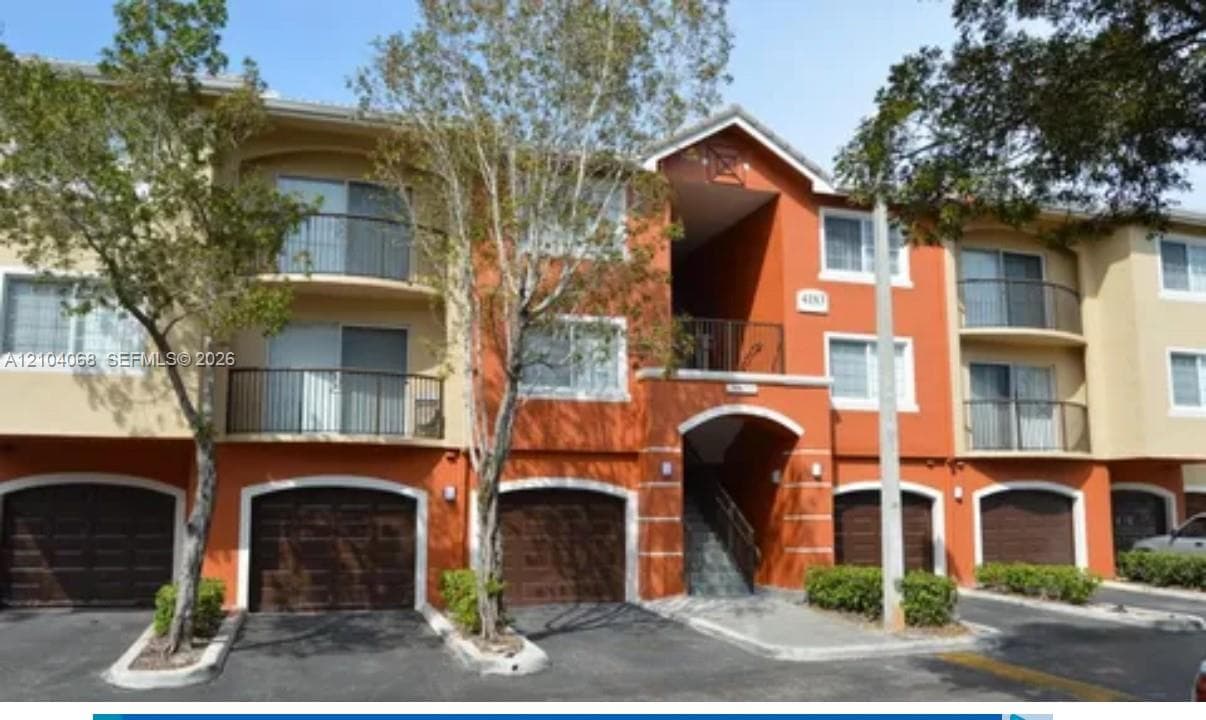 4183 N Haverhill Rd # 703, West Palm Beach FL 33417