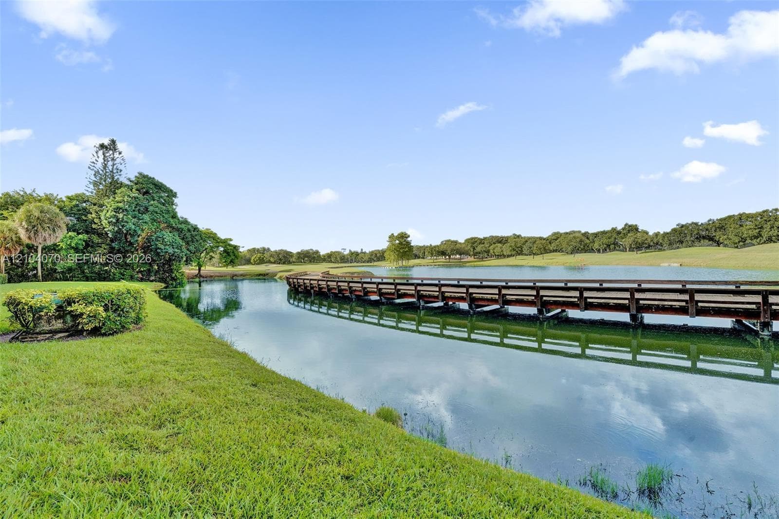 3001 W Rolling Hills Cir # 702, Davie FL 33328