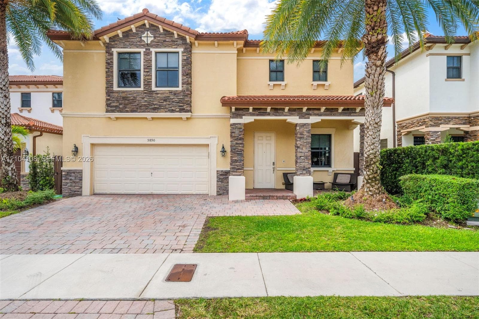9890 NW 86th Ter, Doral FL 33178