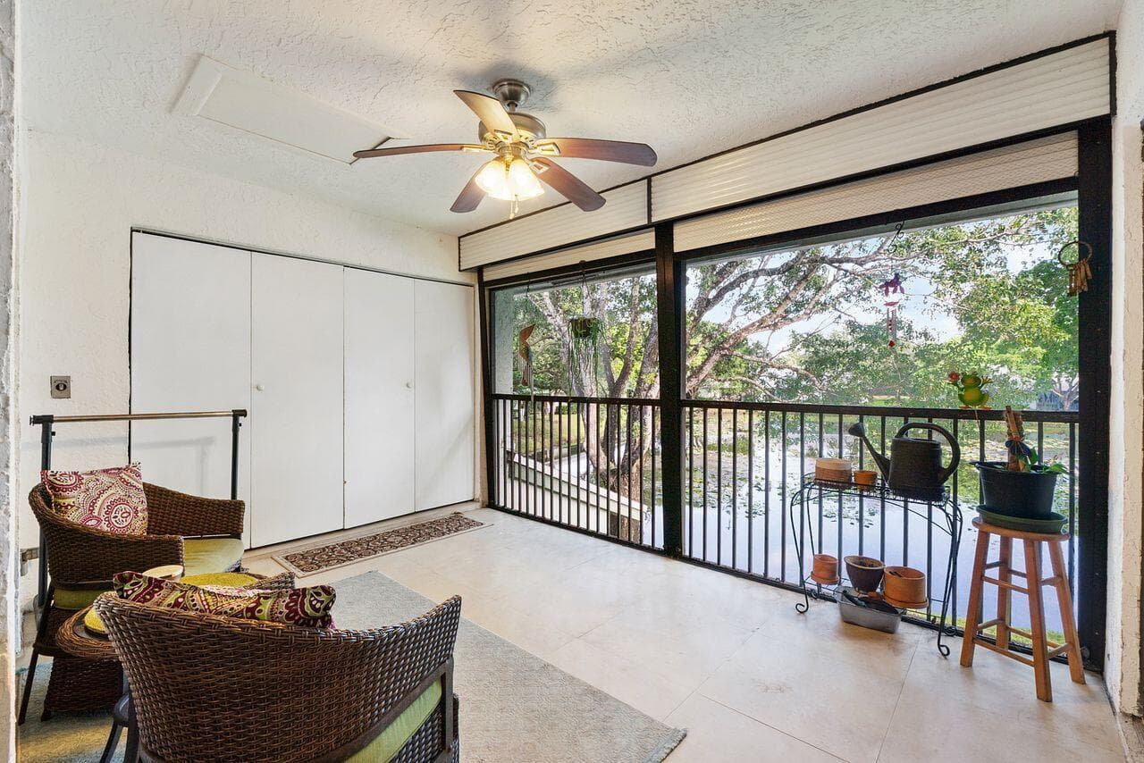 4063 CARAMBOLA Circle N # 2977, Coconut Creek FL 33066