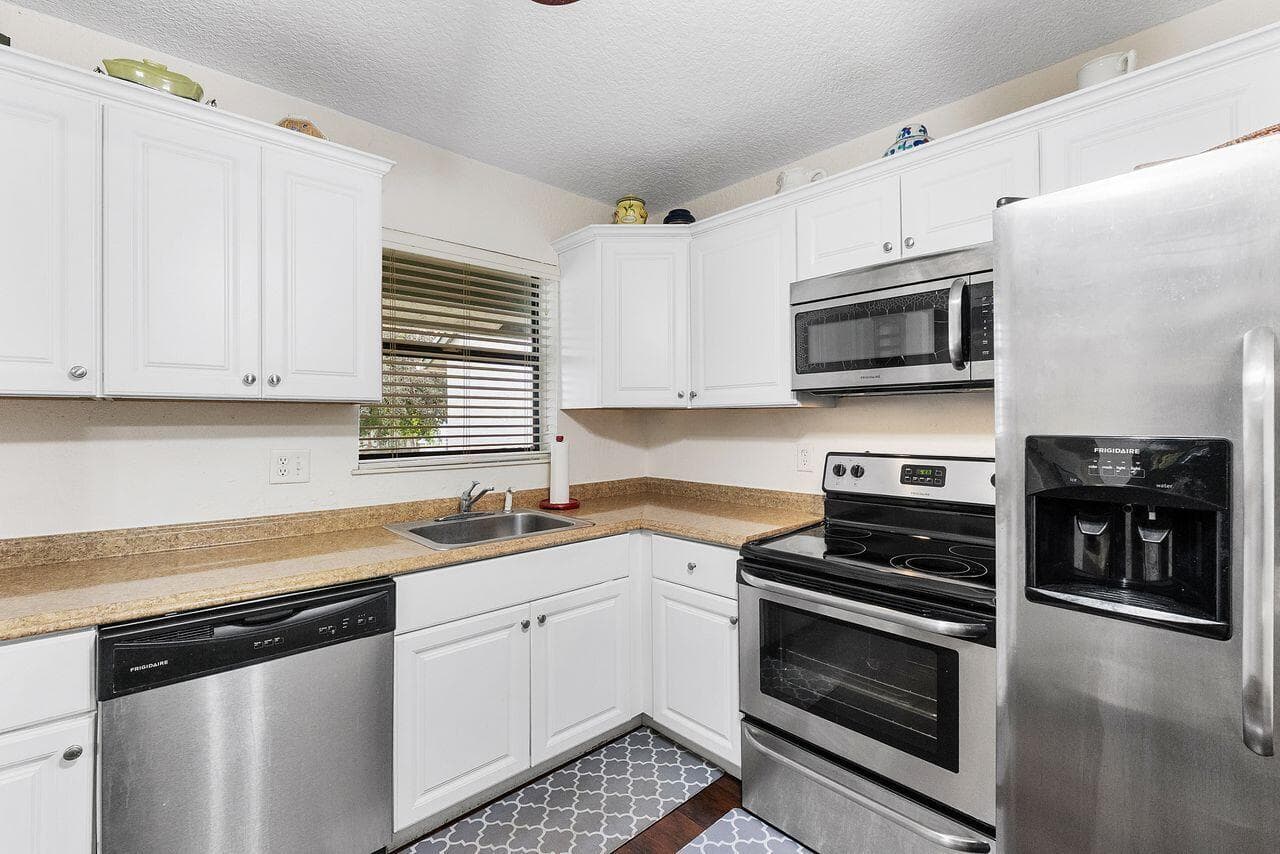 4063 CARAMBOLA Circle N # 2977, Coconut Creek FL 33066