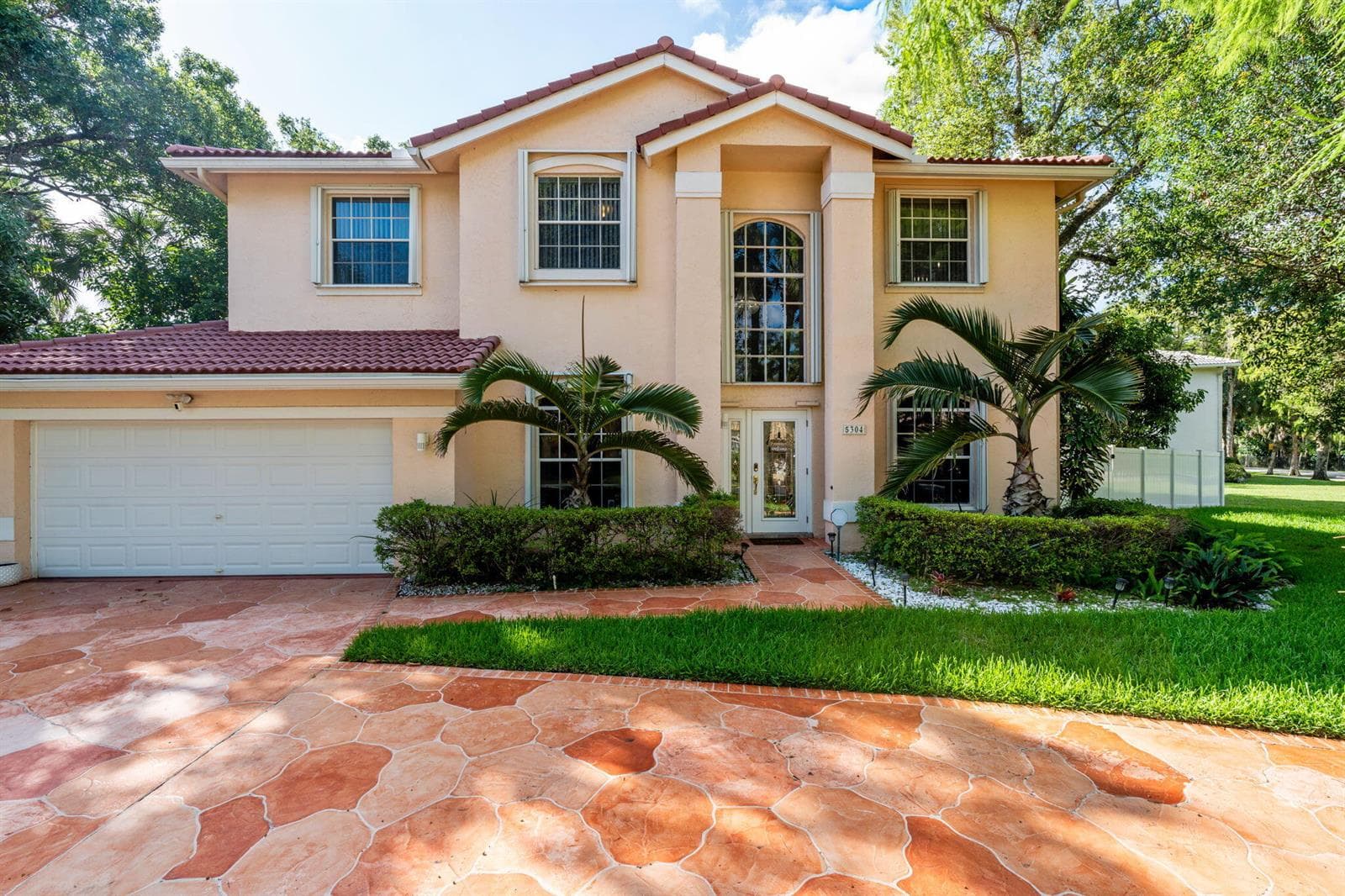 5304 NW 66th Avenue, Lauderhill FL 33319