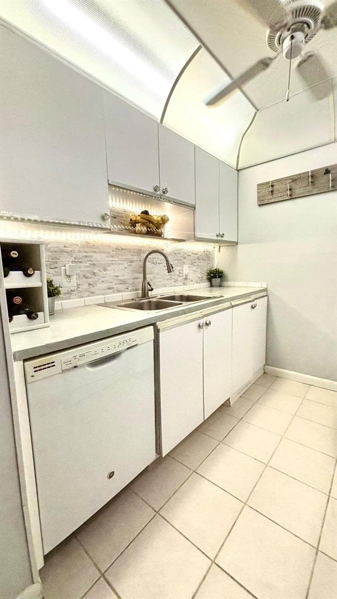 2 NEWPORT A Drive # 2, Deerfield Beach FL 33442