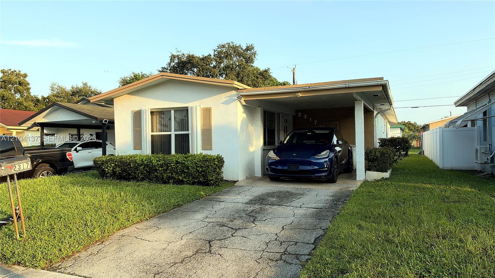 2317 Hope St, Hollywood FL 33020