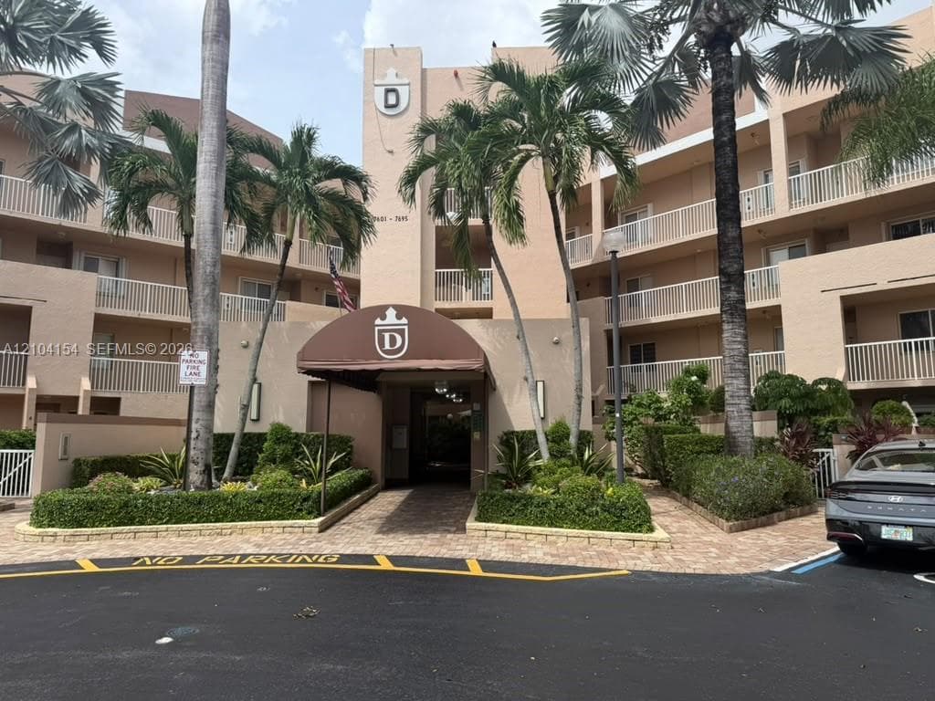 7691 Granville Dr # 410, Tamarac FL 33321