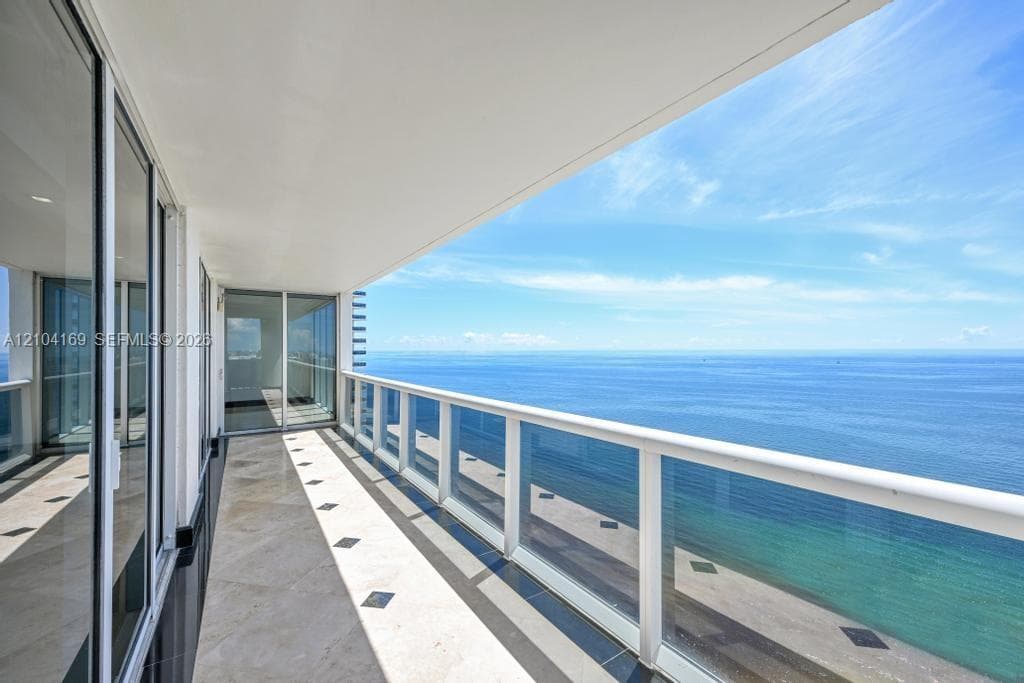 1850 S Ocean Dr, Hallandale Beach FL 33009