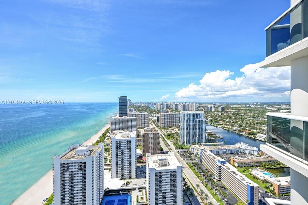 1850 S Ocean Dr, Hallandale Beach FL 33009
