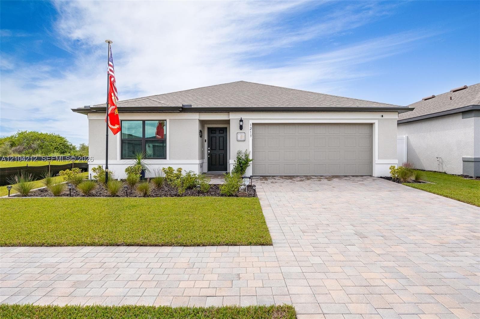1213 Caloosa Cove Dr, La Belle FL 33935