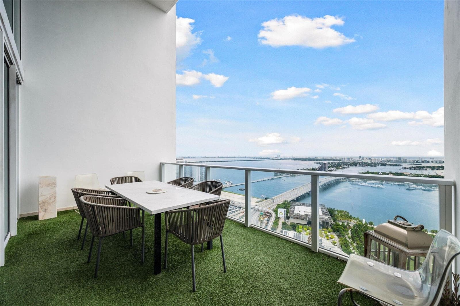 1040 Biscayne Boulevard # 4202, Miami FL 33132