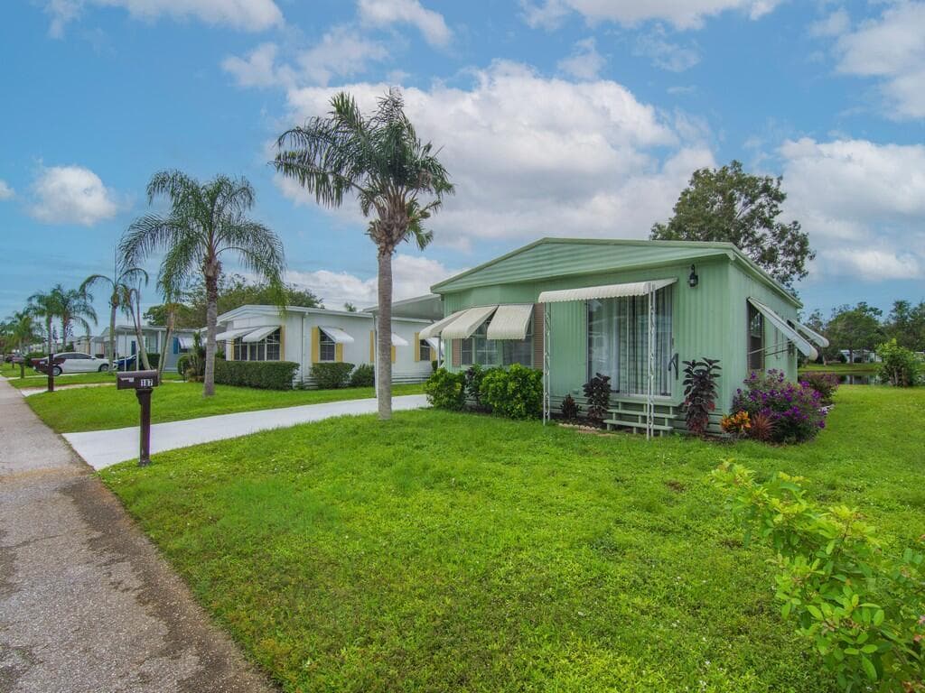187 W Caribbean, Port St. Lucie FL 34952