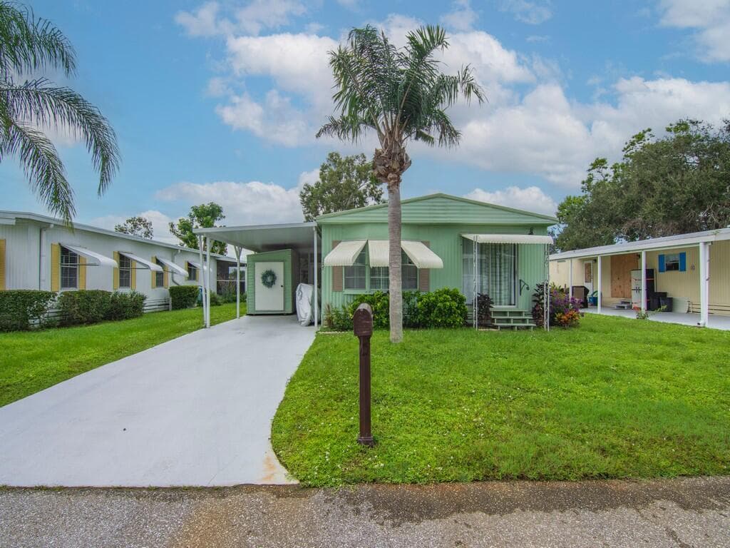 187 W Caribbean, Port St. Lucie FL 34952