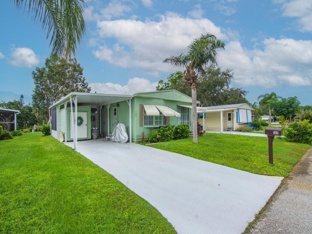 187 W Caribbean, Port St. Lucie FL 34952
