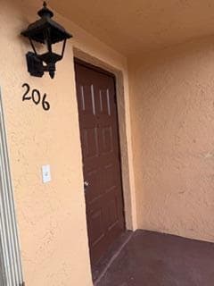 5939 FOREST HILL Boulevard # 206, West Palm Beach FL 33415