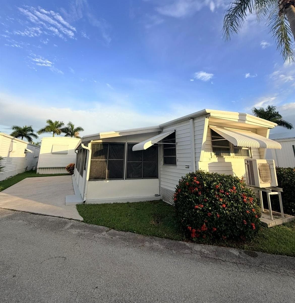 209 E Eagle Drive, Boynton Beach FL 33435