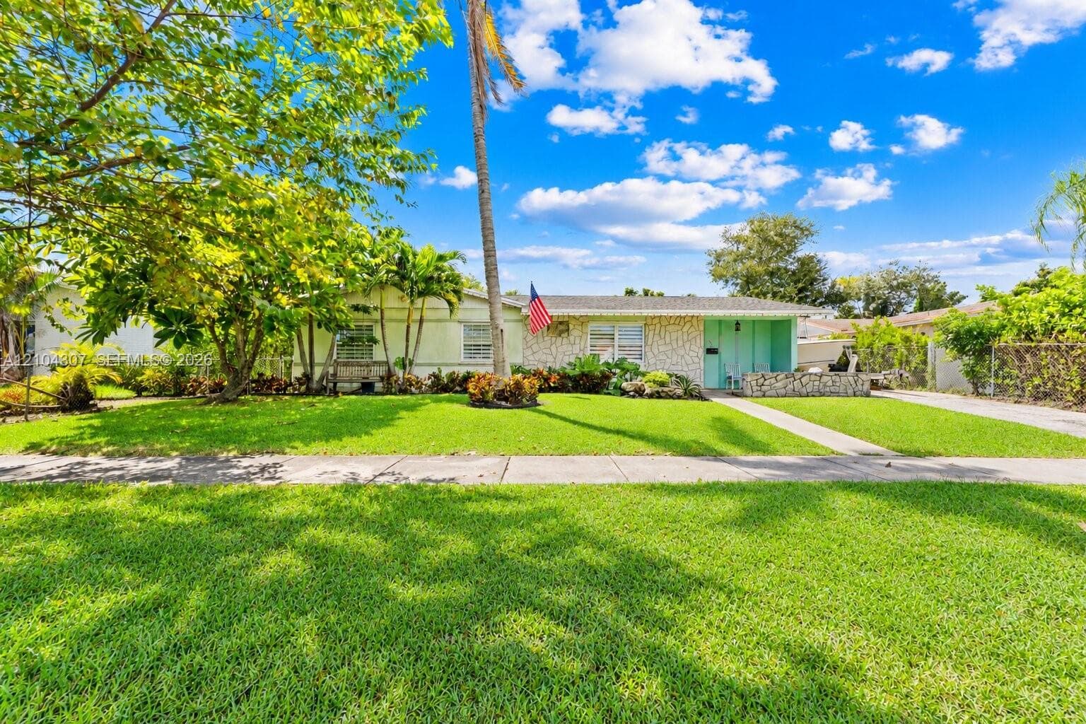 9980 Marlin Rd, Cutler Bay FL 33157