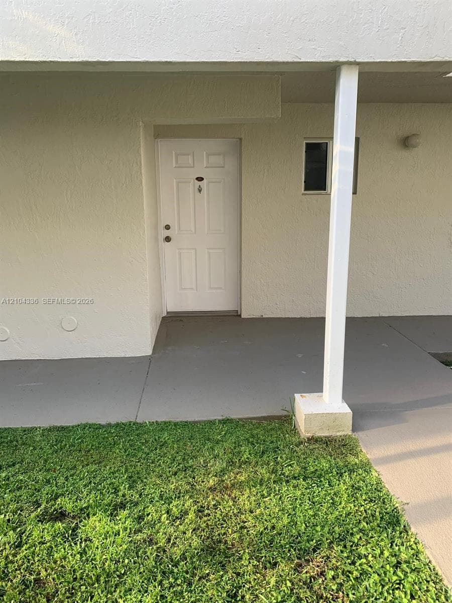 14901 SW 80th St # 111, Miami FL 33193