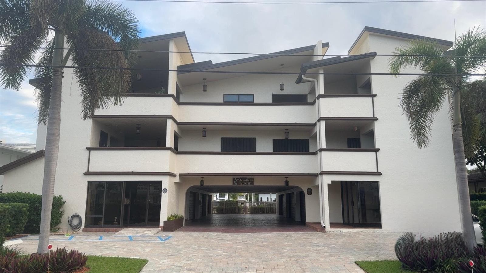 3208 SE 12th Street # 301, Pompano Beach FL 33062