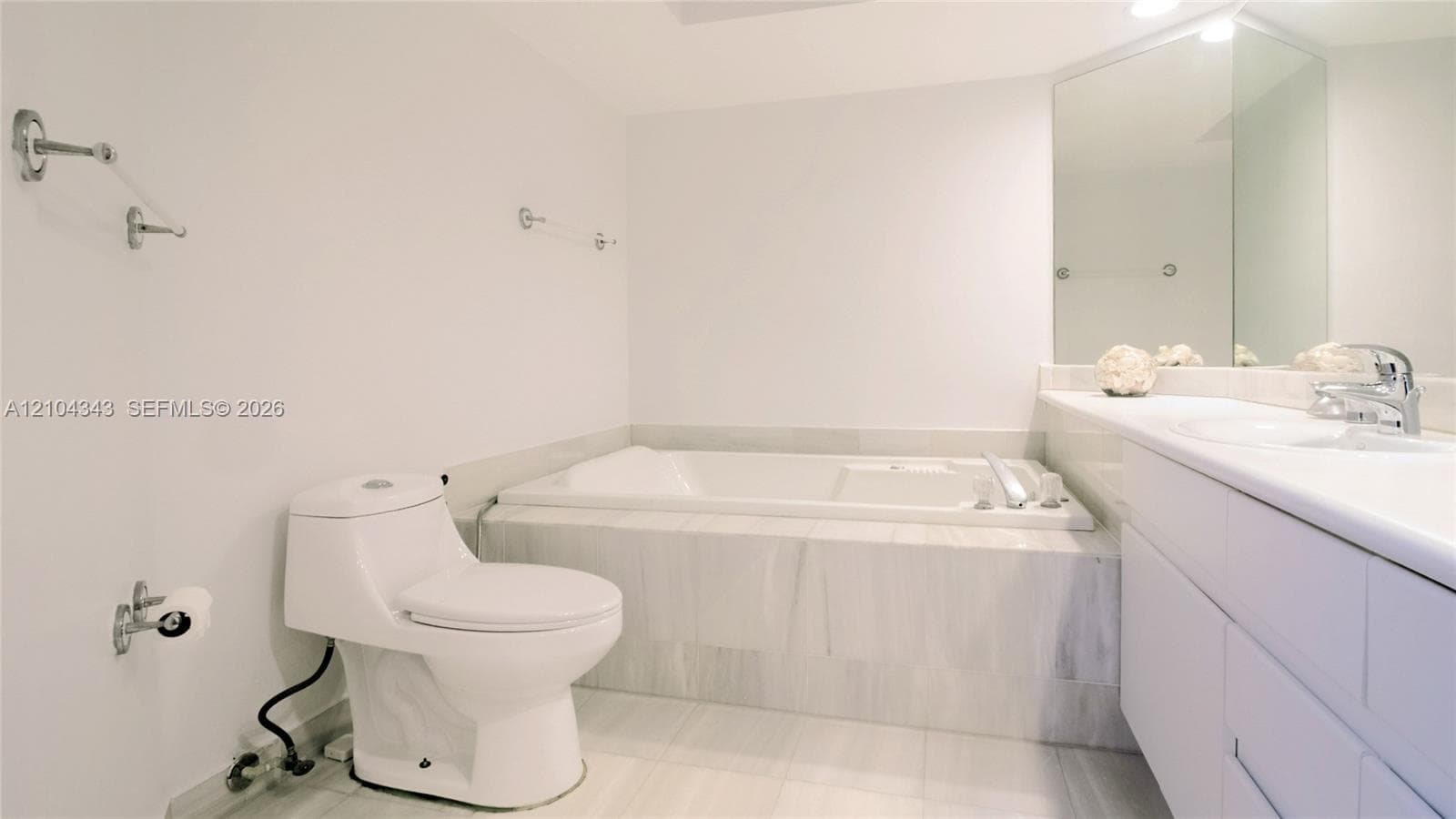 16425 Collins Ave # 1215, Sunny Isles Beach FL 33160
