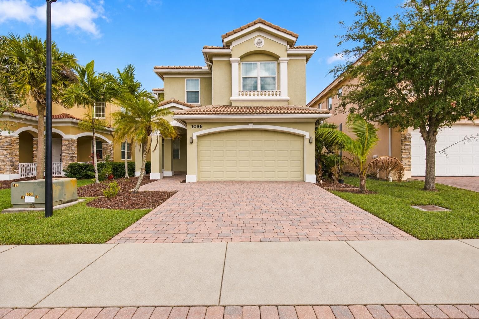 1086 NW LEONARDO Circle, Port St. Lucie FL 34986