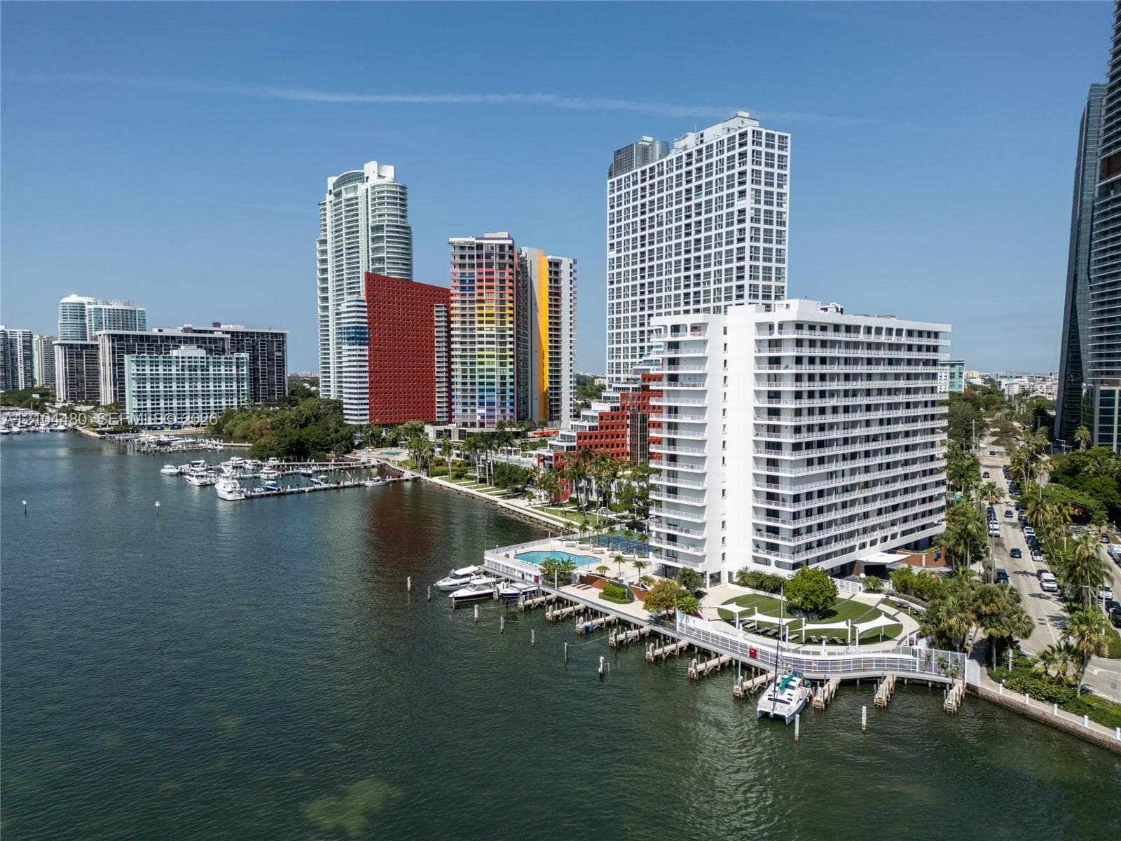 200 SE 15th Rd # 4I, Miami FL 33129