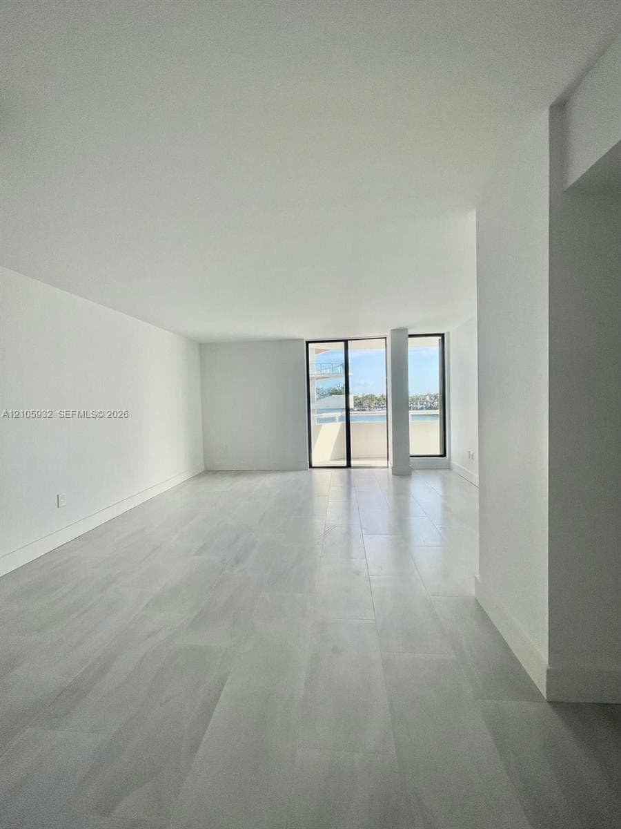 6820 Indian Creek Dr # 4D, Miami Beach FL 33141