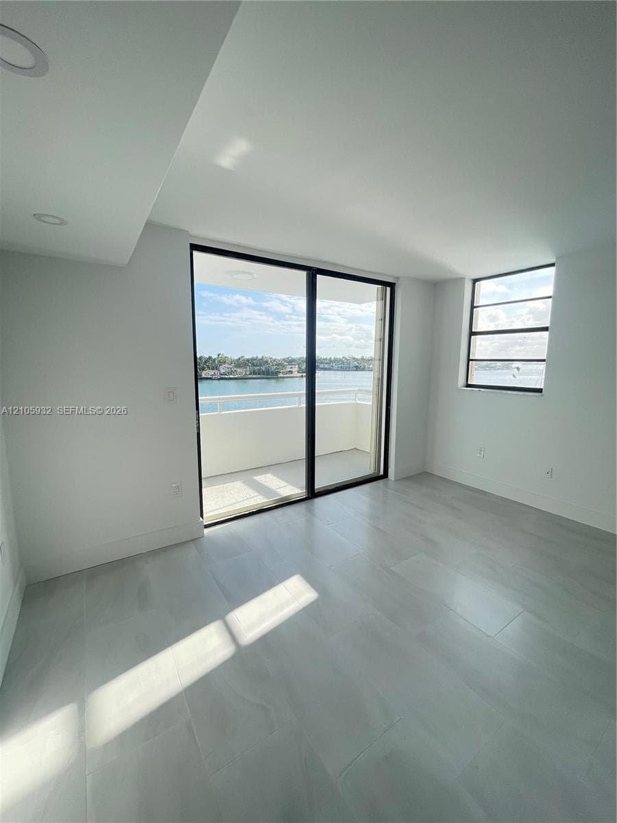 6820 Indian Creek Dr # 4D, Miami Beach FL 33141