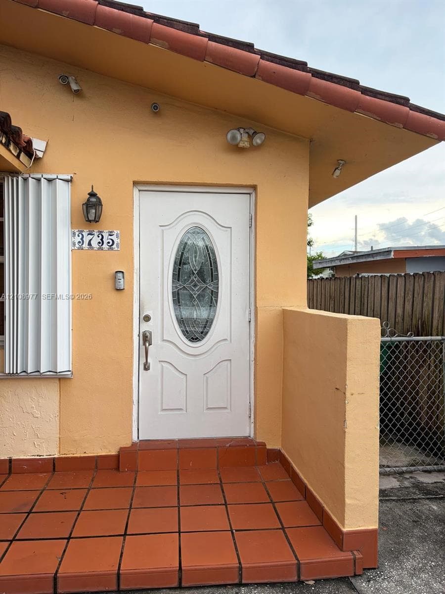 3735 SW 88th Ct, Miami FL 33165