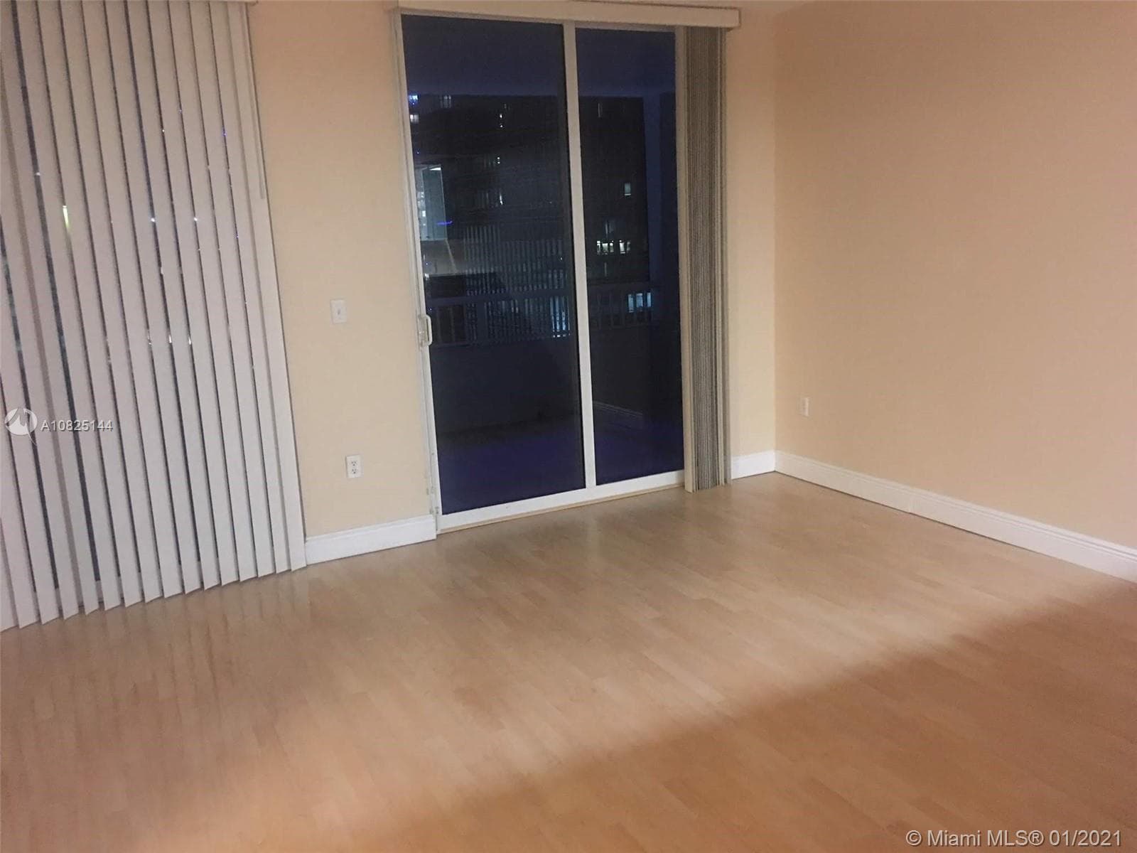 170 SE 14th St # 1507, Miami FL 33131